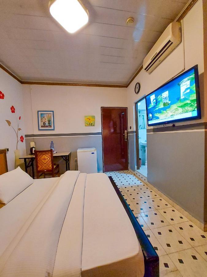 קינשאסה Hotel Relax מראה חיצוני תמונה