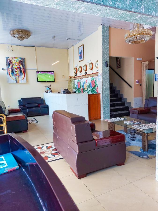 קינשאסה Hotel Relax מראה חיצוני תמונה