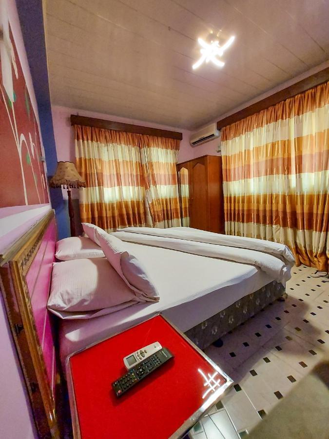 קינשאסה Hotel Relax מראה חיצוני תמונה