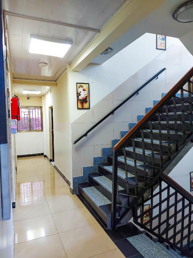 קינשאסה Hotel Relax מראה חיצוני תמונה